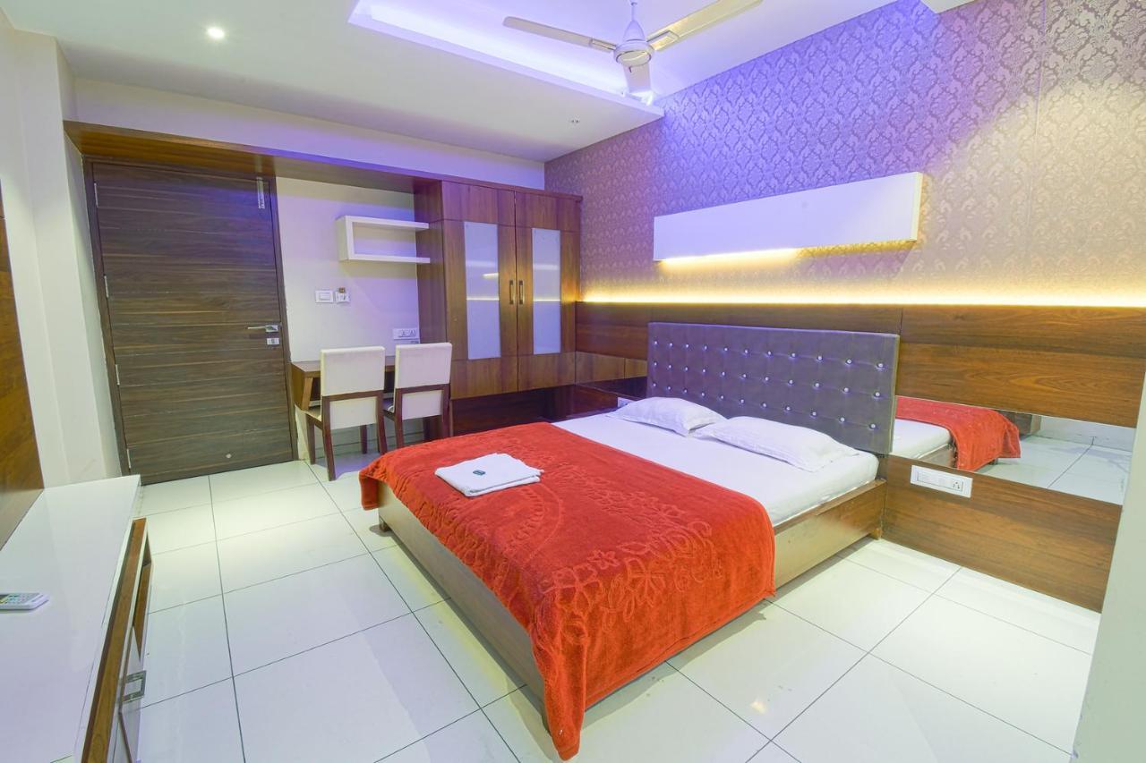 Hotel Ravikiran Colhapur Exterior foto