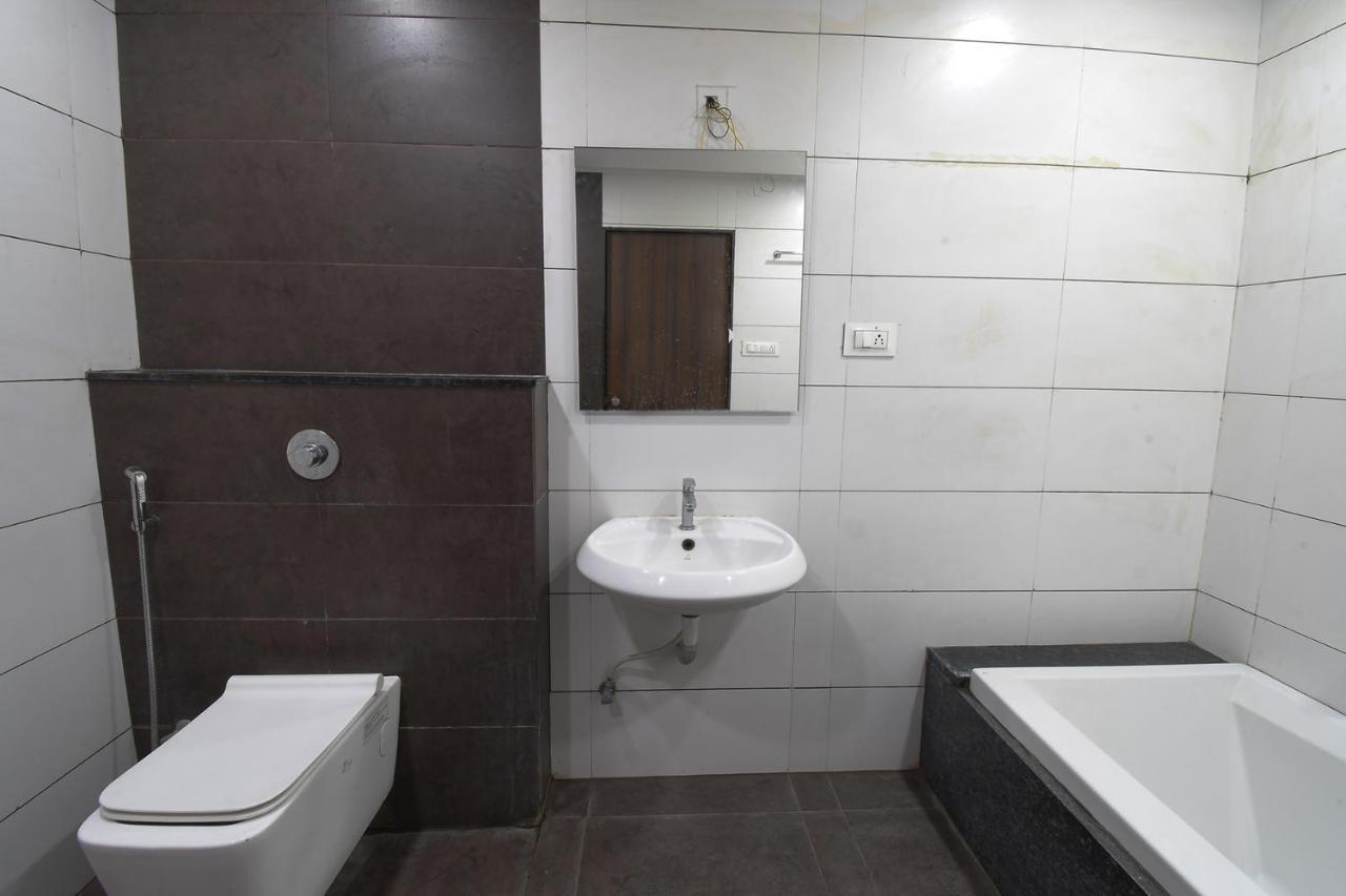Hotel Ravikiran Colhapur Exterior foto