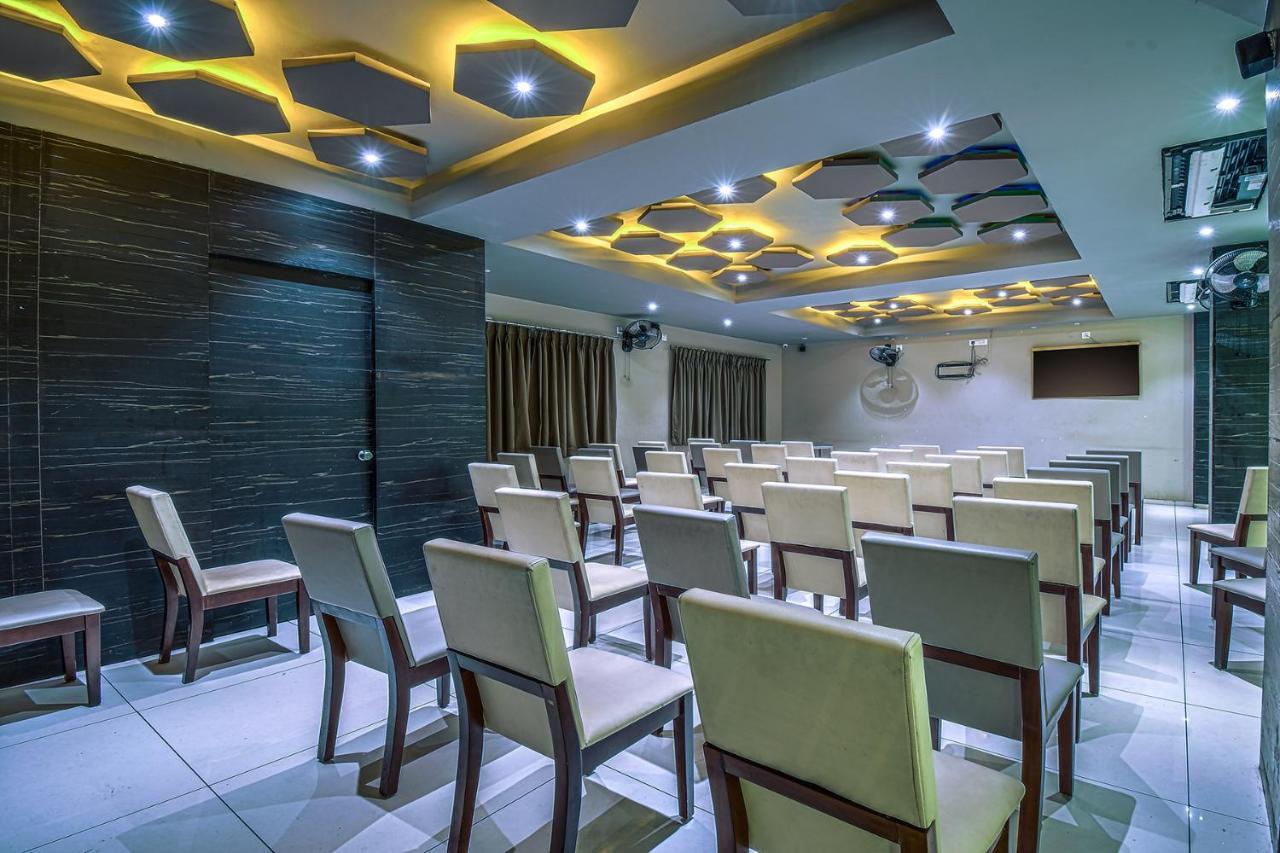 Hotel Ravikiran Colhapur Exterior foto